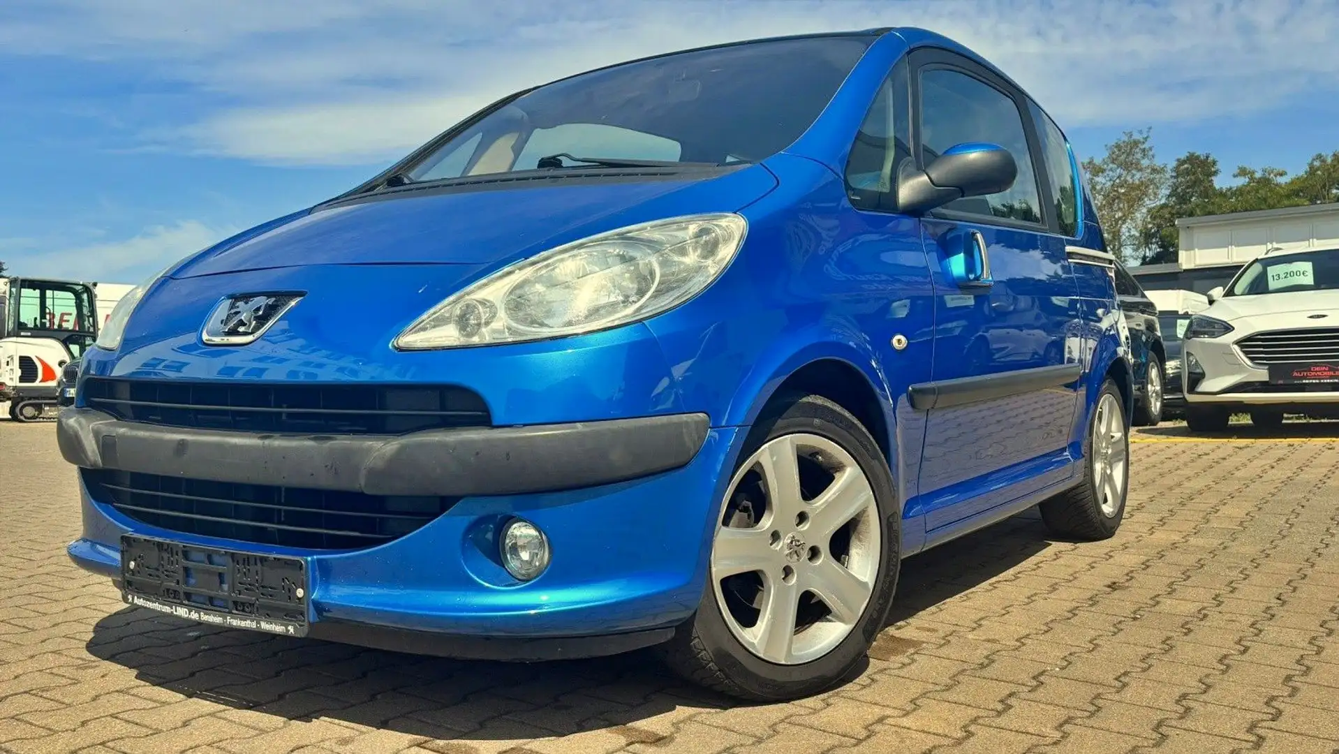 Peugeot 1007 Peugeot 1007 /KLIMAAUTOMATIK/ELK.FENSTER/RADIO Modrá - 1