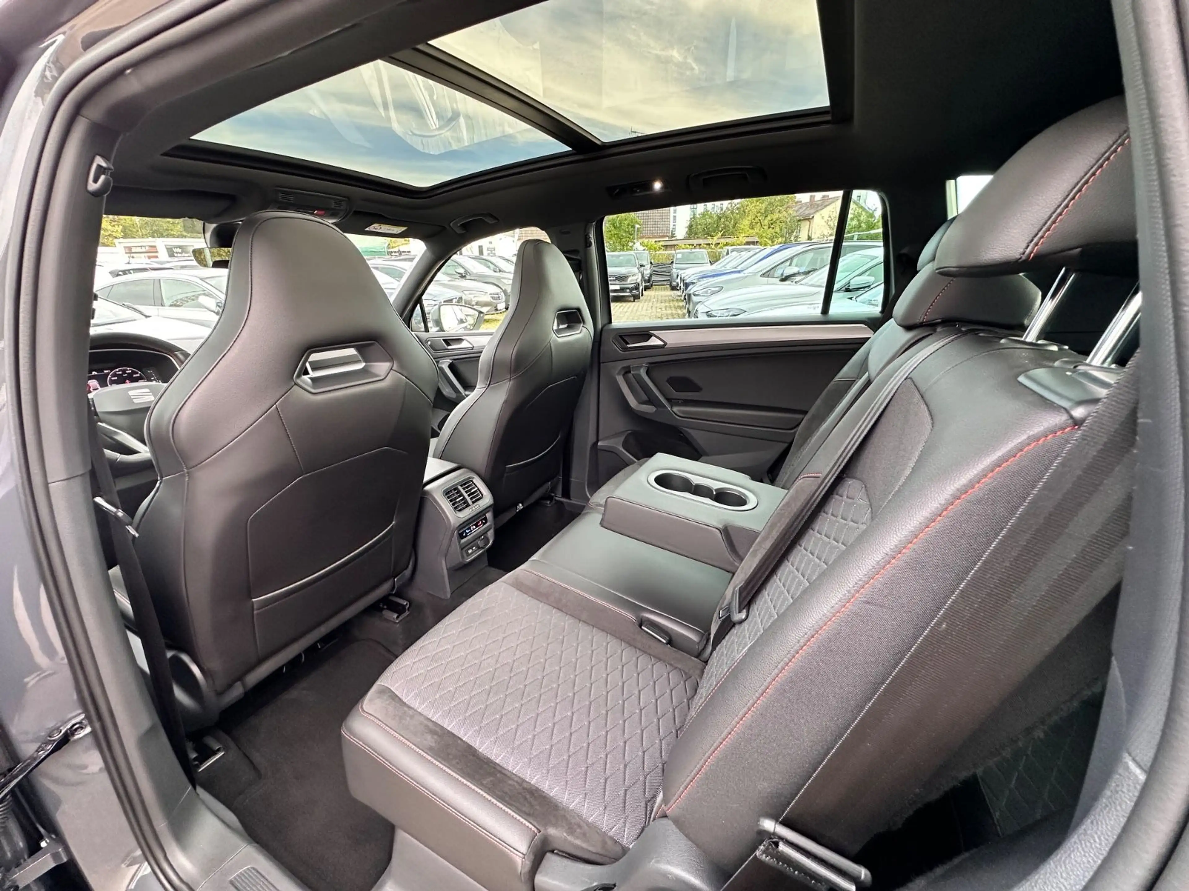SEAT Tarraco FR 4Drive Pano Beats AHK ACC 7-Sitzer — photo 23