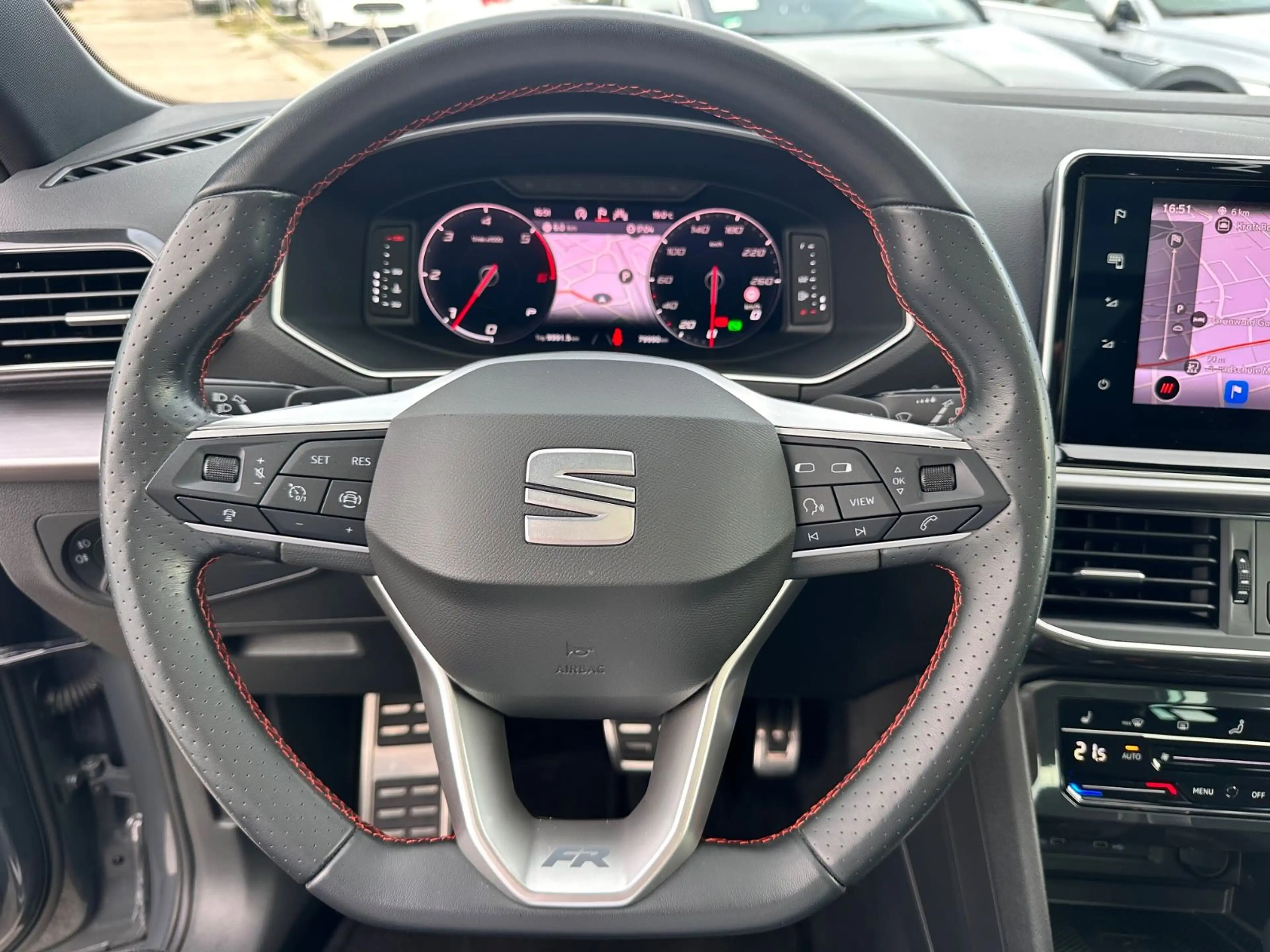 SEAT Tarraco FR 4Drive Pano Beats AHK ACC 7-Sitzer — photo 22