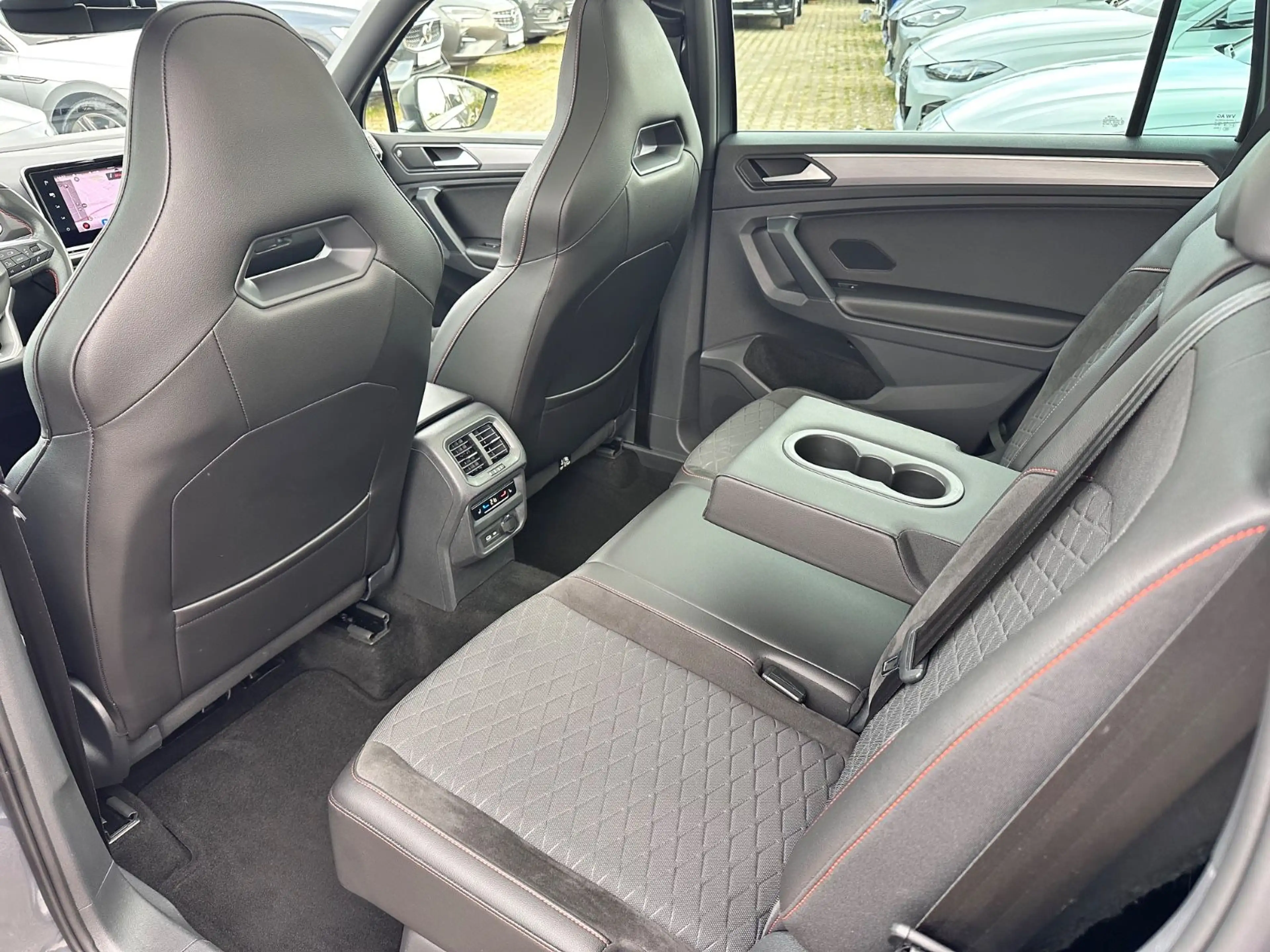 SEAT Tarraco FR 4Drive Pano Beats AHK ACC 7-Sitzer — photo 24