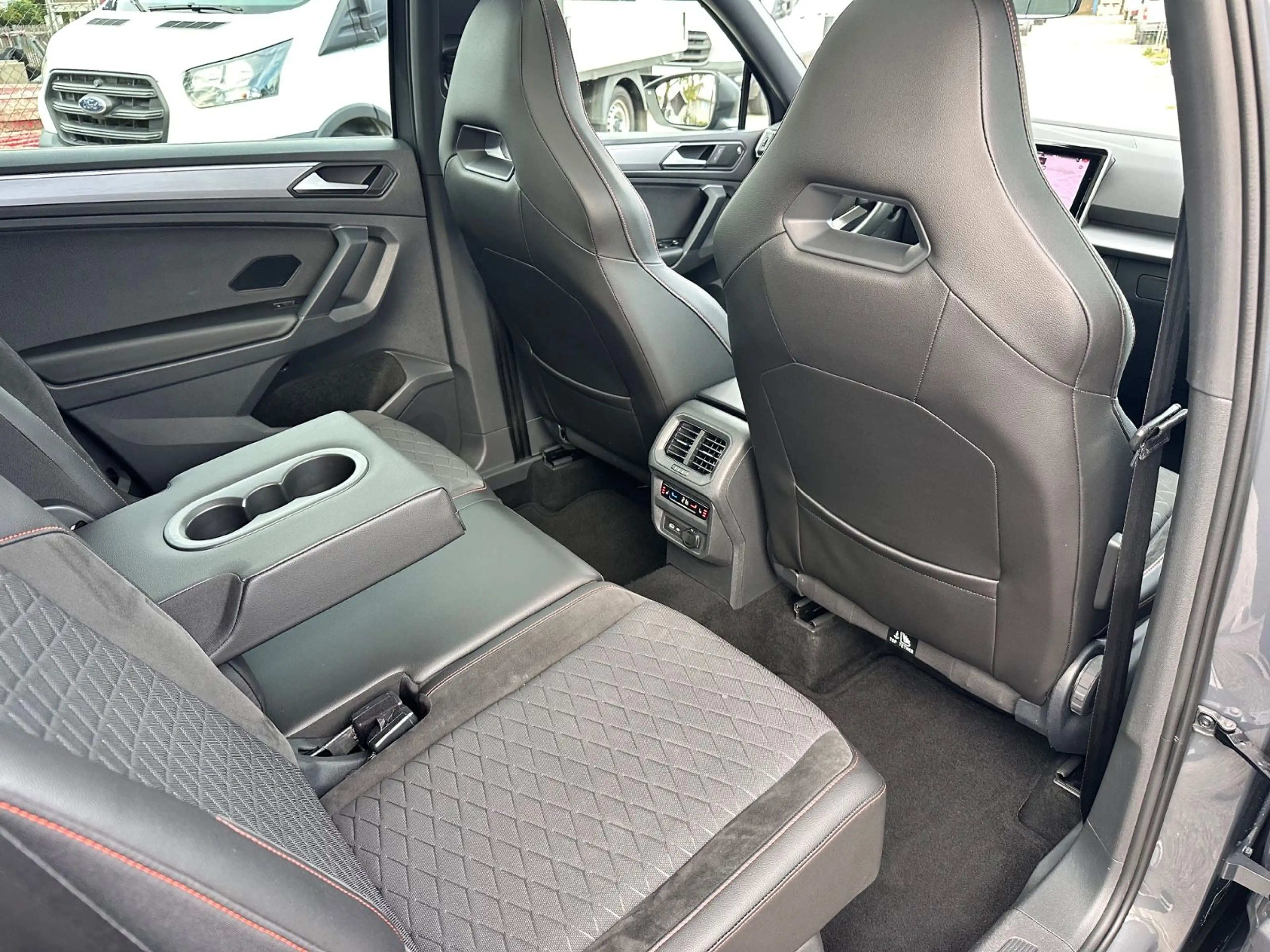 SEAT Tarraco FR 4Drive Pano Beats AHK ACC 7-Sitzer — photo 32