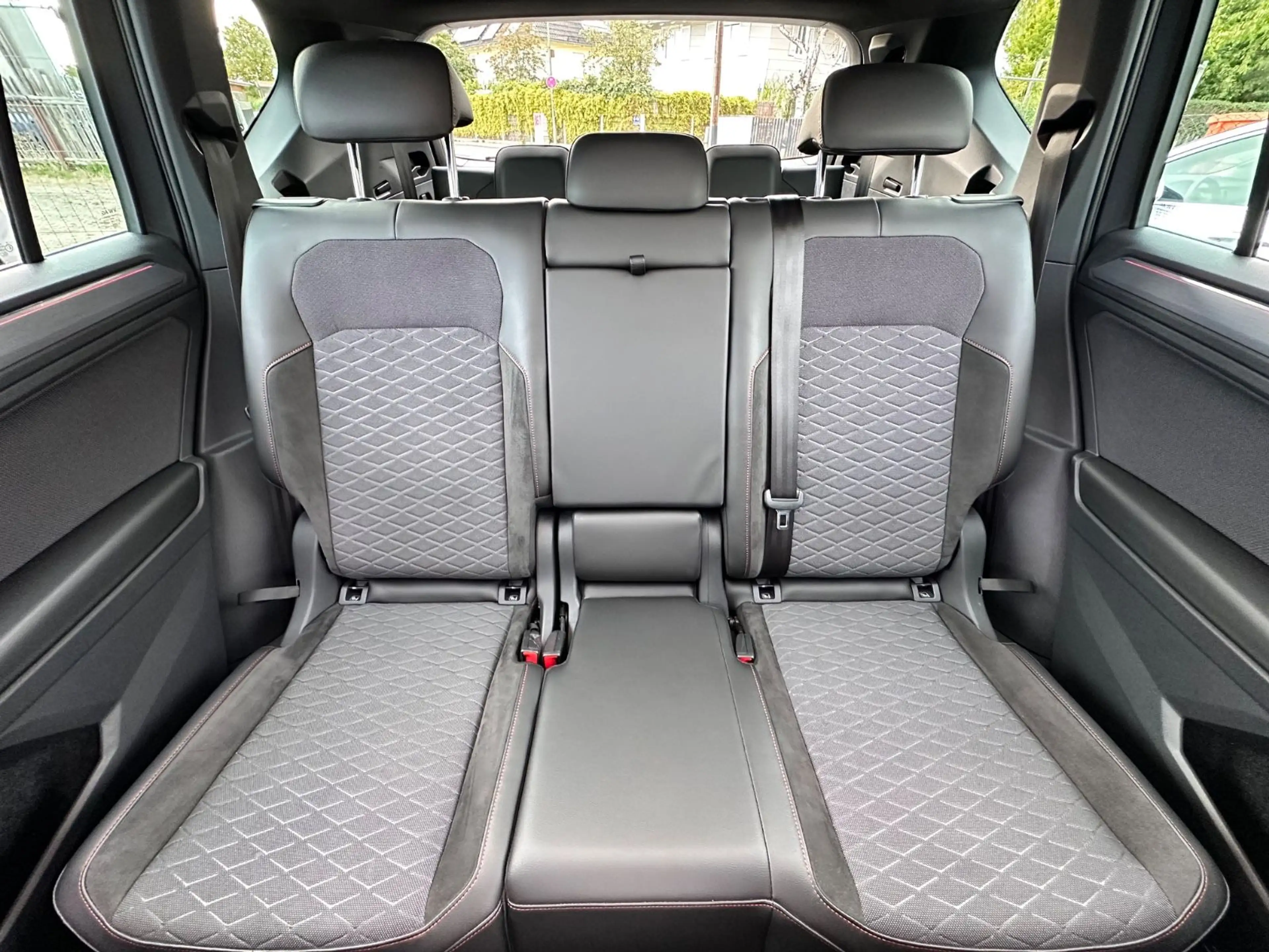 SEAT Tarraco FR 4Drive Pano Beats AHK ACC 7-Sitzer — photo 37