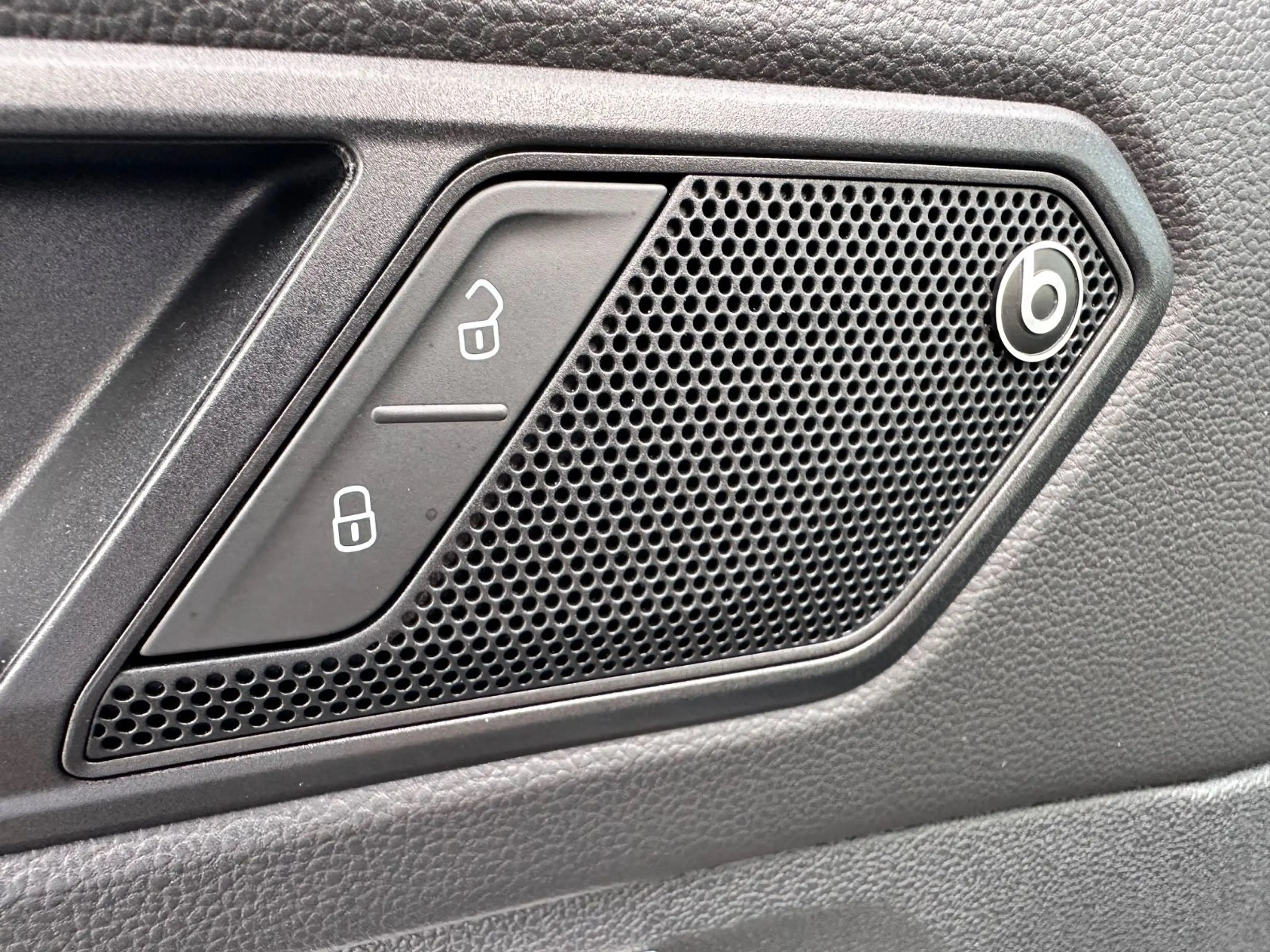 SEAT Tarraco FR 4Drive Pano Beats AHK ACC 7-Sitzer — photo 11