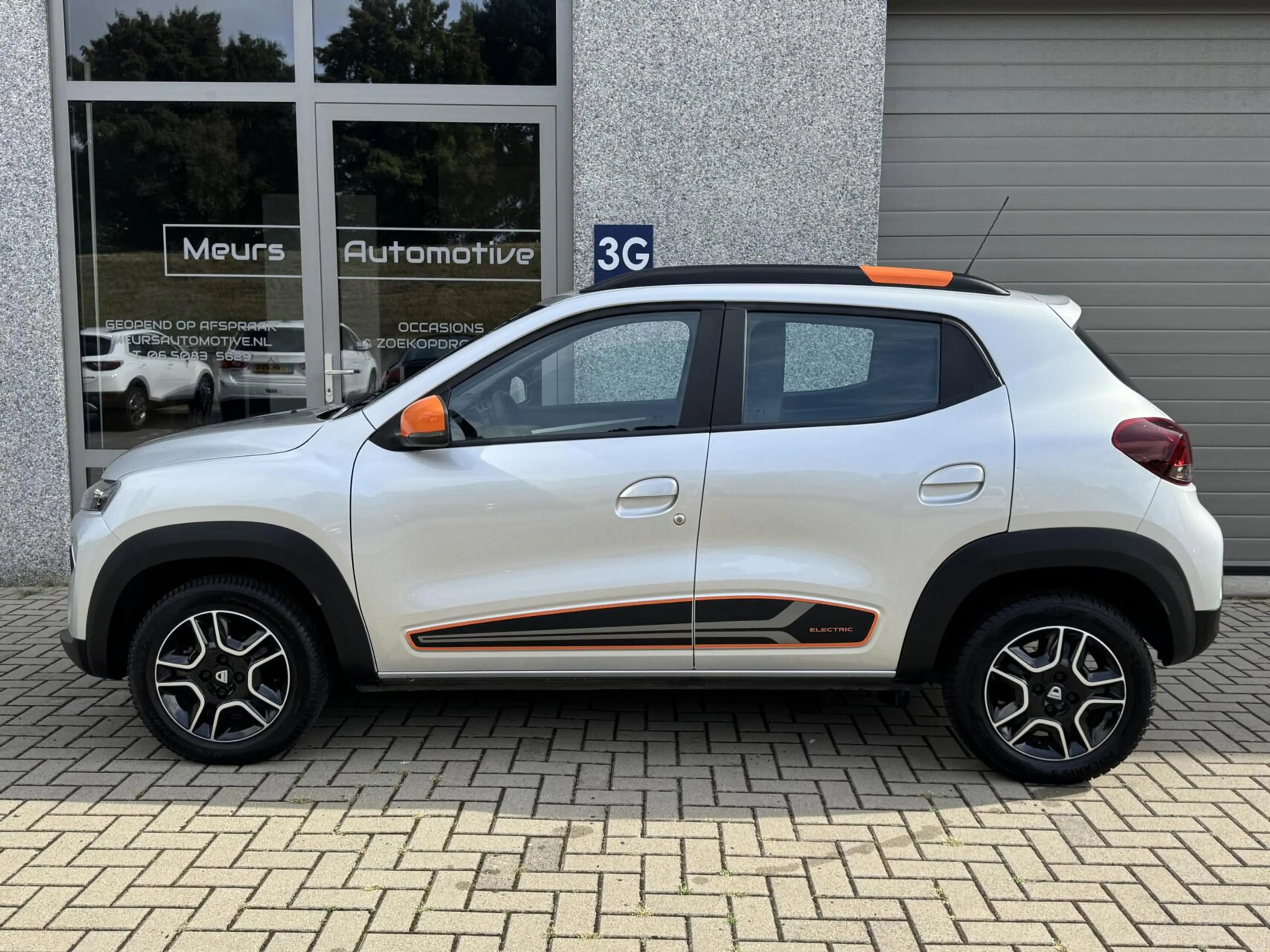 Dacia Spring Comfort Plus (Orange Pack) SOH 93% 27 kWh/Navi/Cam — photo 5