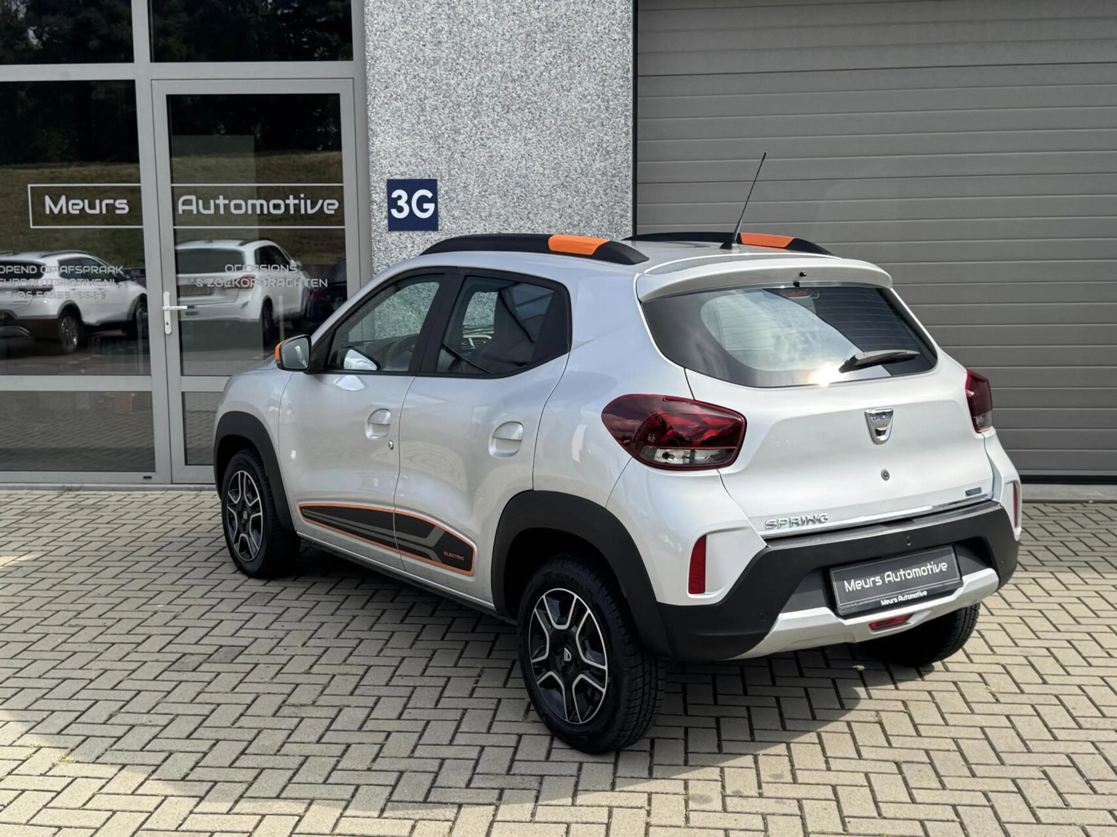 Dacia Spring Comfort Plus (Orange Pack) SOH 93% 27 kWh/Navi/Cam — photo 2