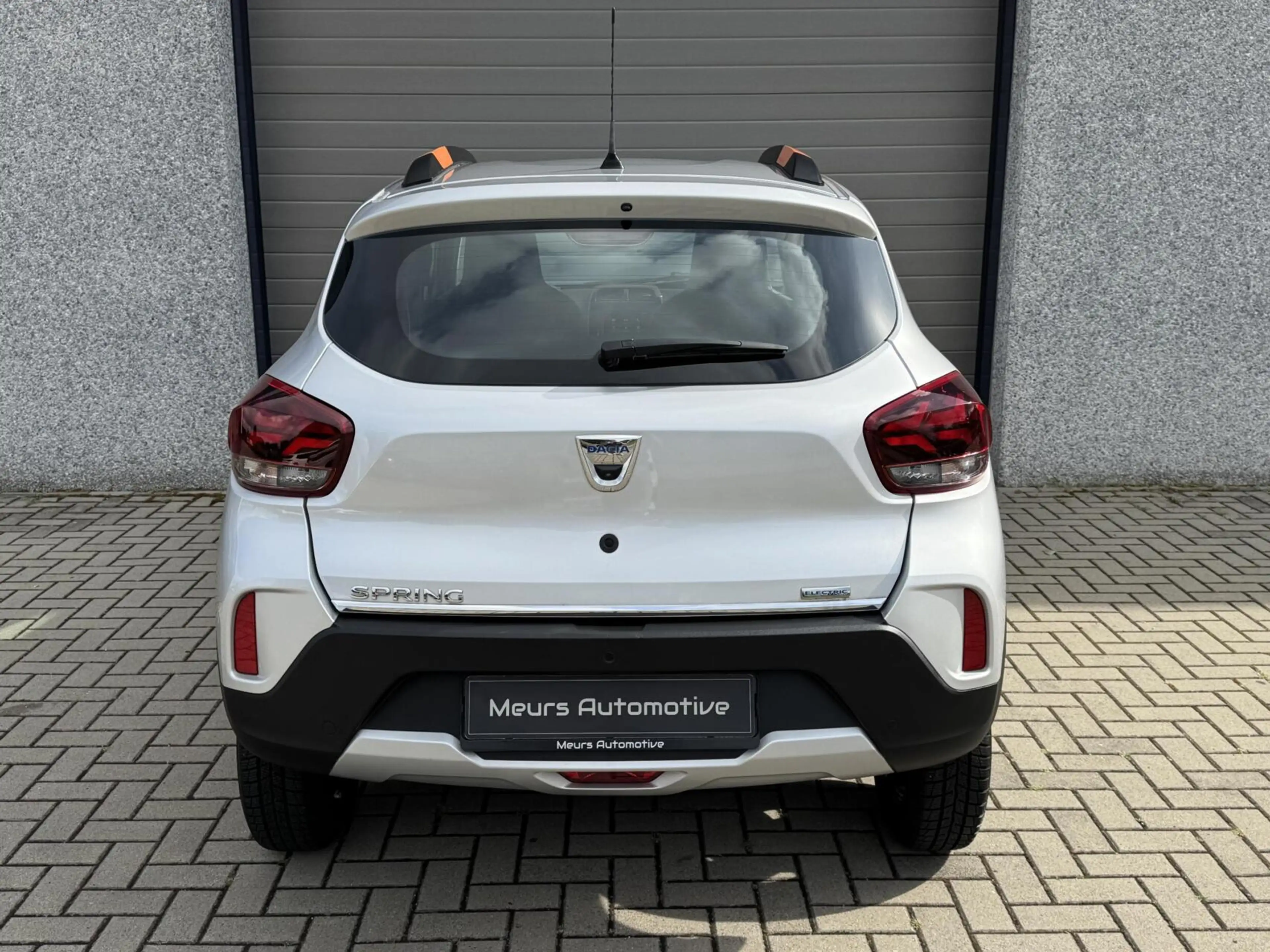Dacia Spring Comfort Plus (Orange Pack) SOH 93% 27 kWh/Navi/Cam — photo 4