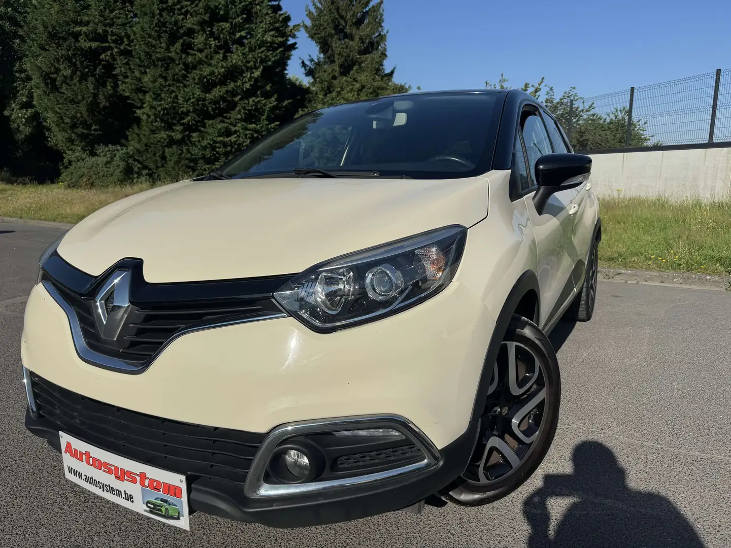 Renault Captur 1.5 dCi Energy Intens*Euro6b*Garantie 1an*Carpass* Beige - 1