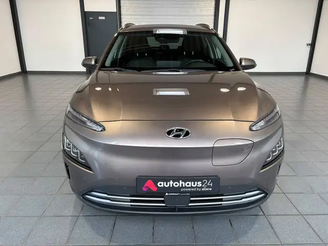 Hyundai Kona view 2