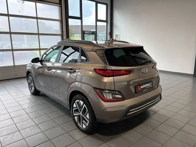 Hyundai Kona view 4