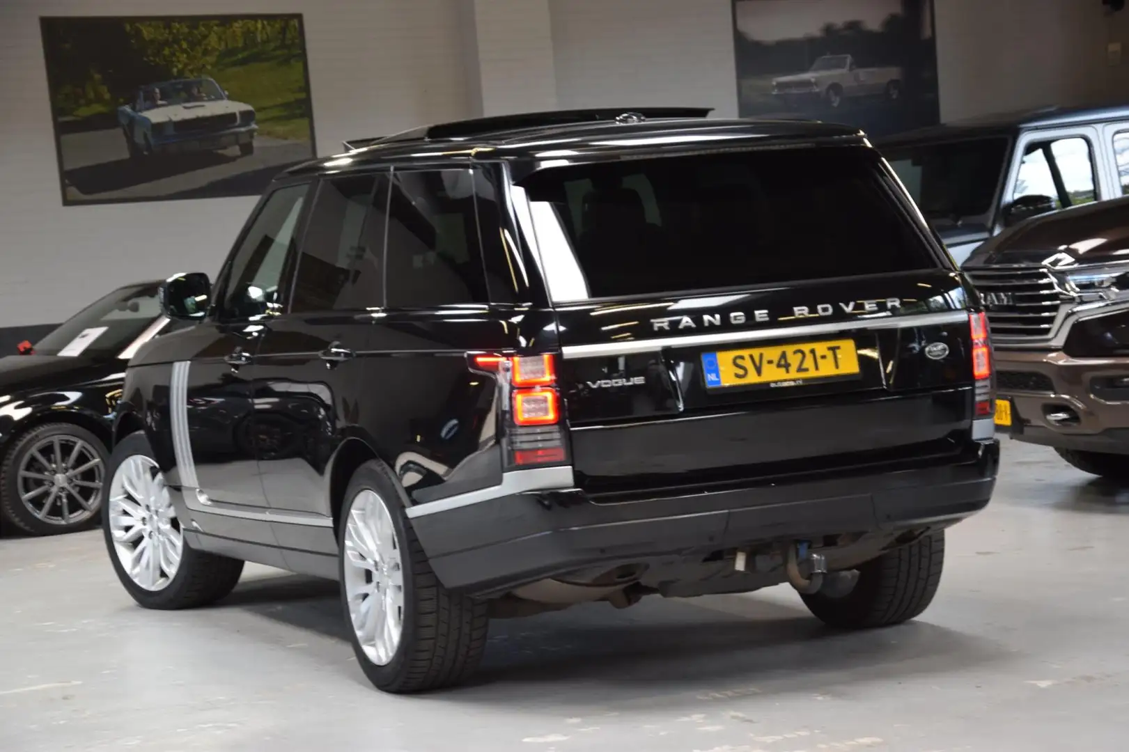 Land Rover Range Rover 3.0 TDV6 HSE Navi|Panoramadak|Massage|Compleet ond Zwart - 2