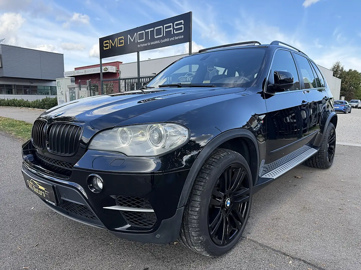 BMW X5 xDrive30d Aut. PANO/HEAD AB DISPLAY/ ANHÄNGERKU... Schwarz - 1