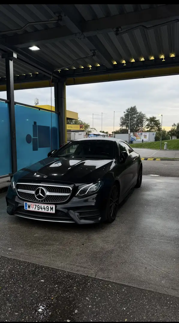 Mercedes-Benz E 200 AMG Line - 2