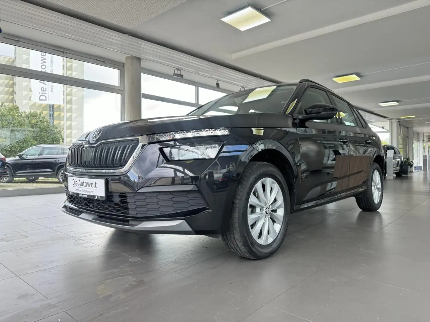 Skoda Kamiq Ambition 1.0 TSI NAVI LED SHZG PDC GRA BT Schwarz - 2
