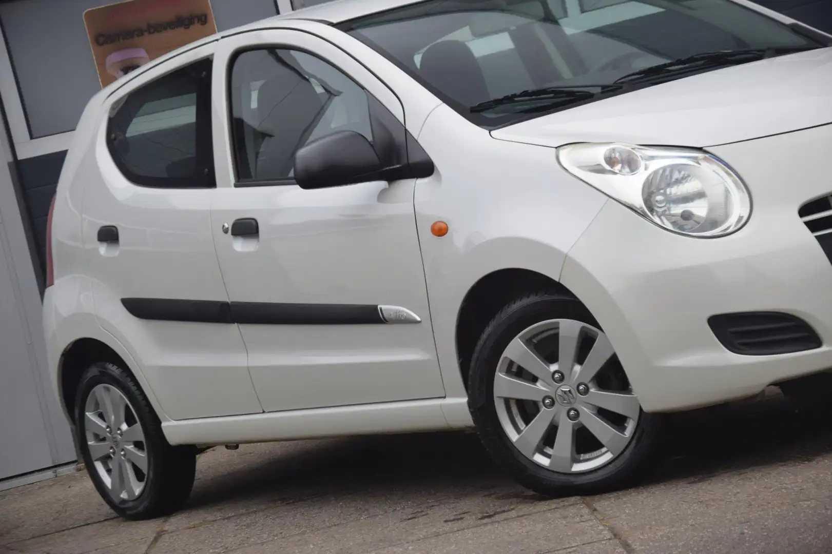 Suzuki Alto 1.0 Celebration EASSS + CRUISE CONTROL Wit - 2