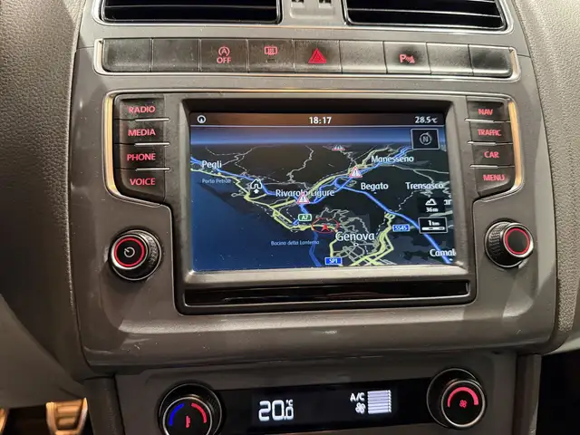 Volkswagen Polo view 16