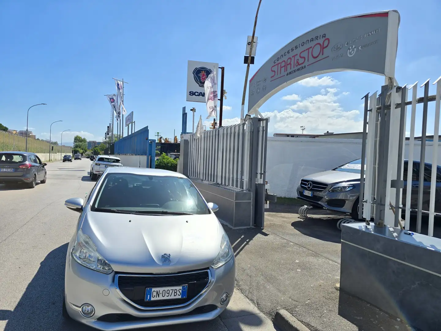 Peugeot 208 Peugeot 208 1.4 VTi 95 CV 5p. GPL Allure Argento - 2