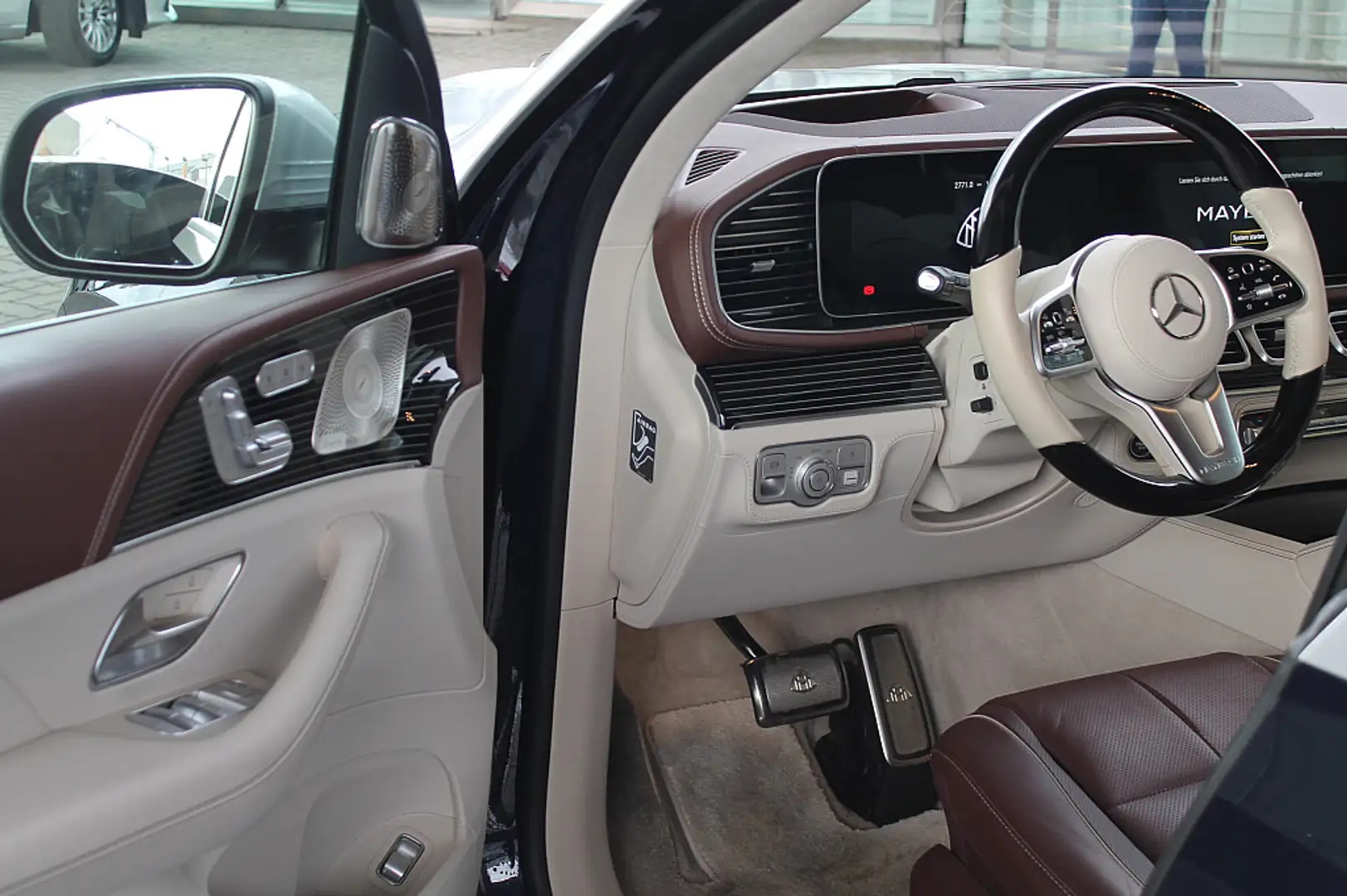 Mercedes-Benz Mercedes-Maybach GLS 600 4MATIC Aut. Azul - 2