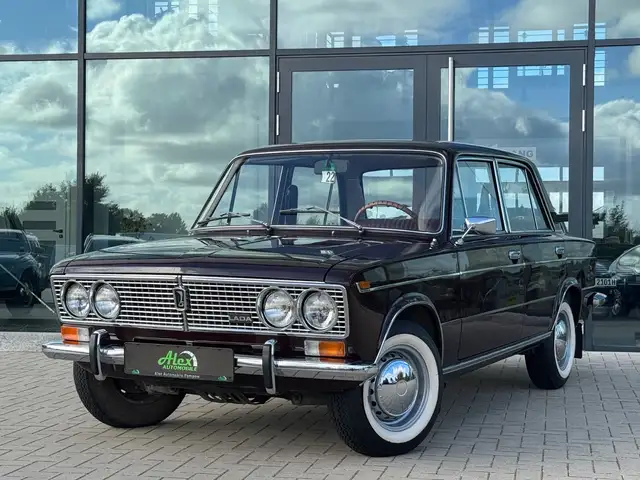 Lada VAZ 2103 1500