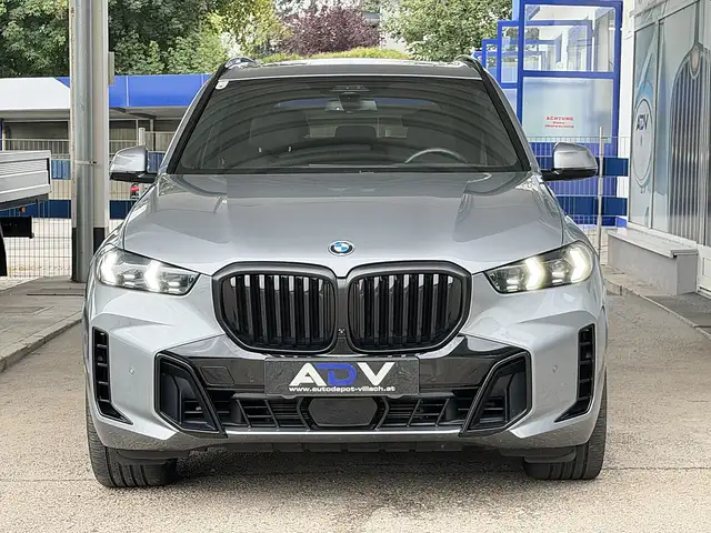 BMW X5 xDrive M-Sport 30d Luftfahrwerk Ansicht 9
