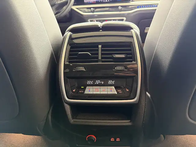 BMW X5 xDrive M-Sport 30d Luftfahrwerk Ansicht 40