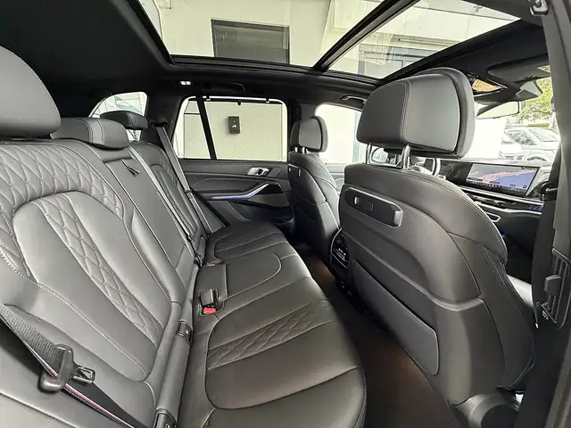 BMW X5 xDrive M-Sport 30d Luftfahrwerk Ansicht 38