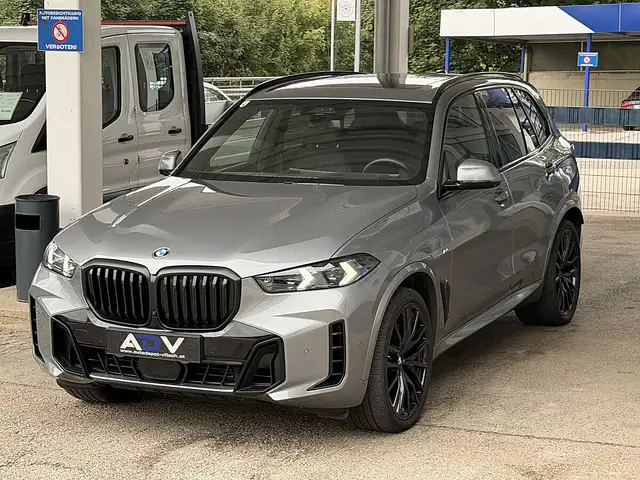 BMW X5 xDrive M-Sport 30d Luftfahrwerk Ansicht 8