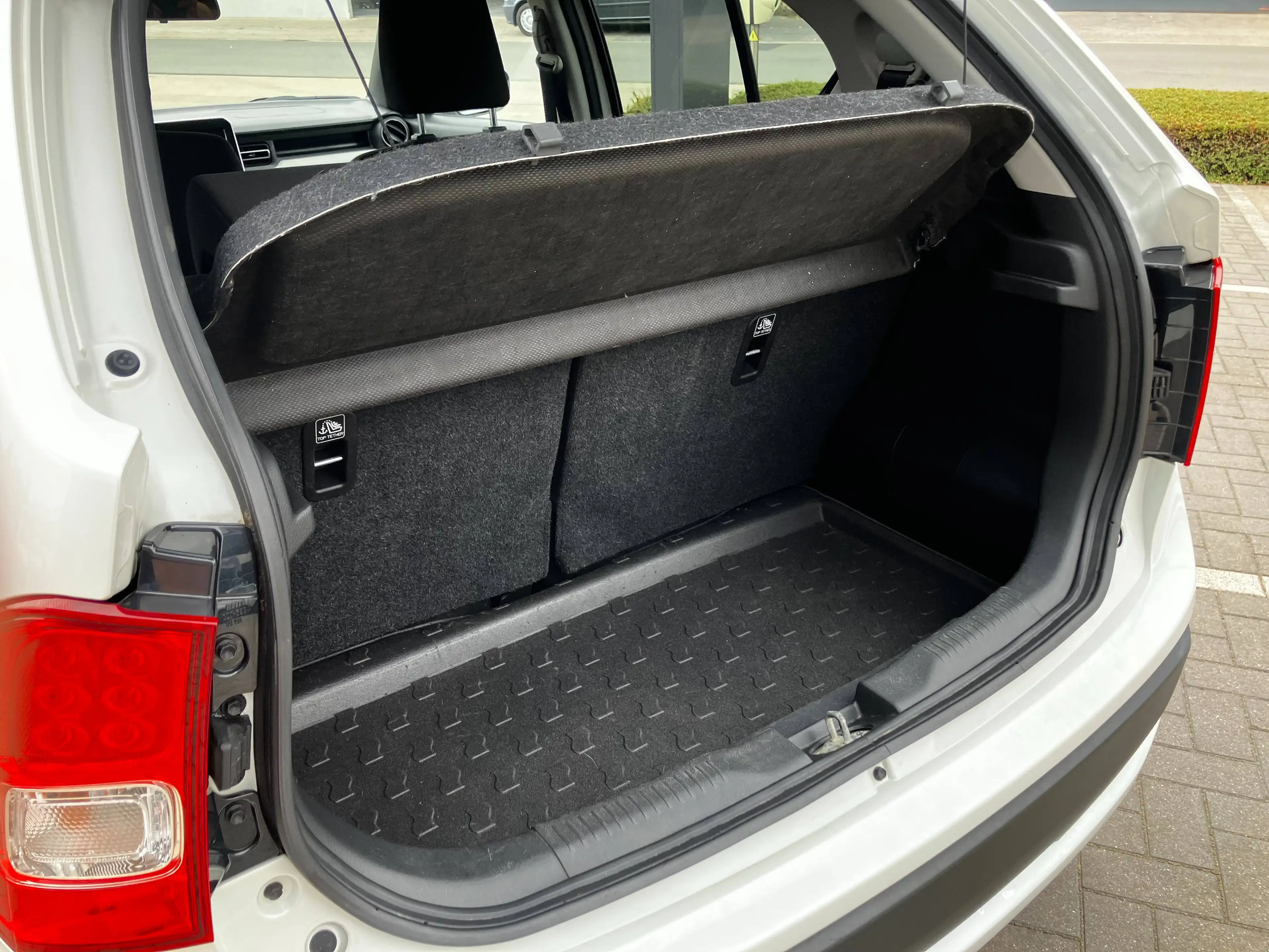 Suzuki Ignis Ignis 1.2i 4WD GL+  66kW — photo 7