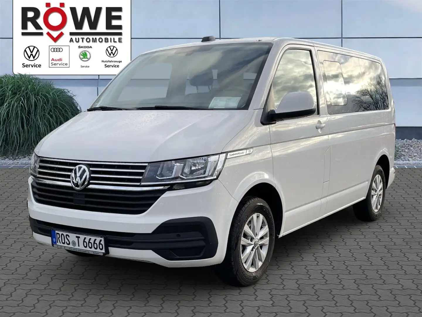 Volkswagen T6.1 Caravelle Comfortline 150 PS 9-Sitzer Klima Navi Blanco - 1
