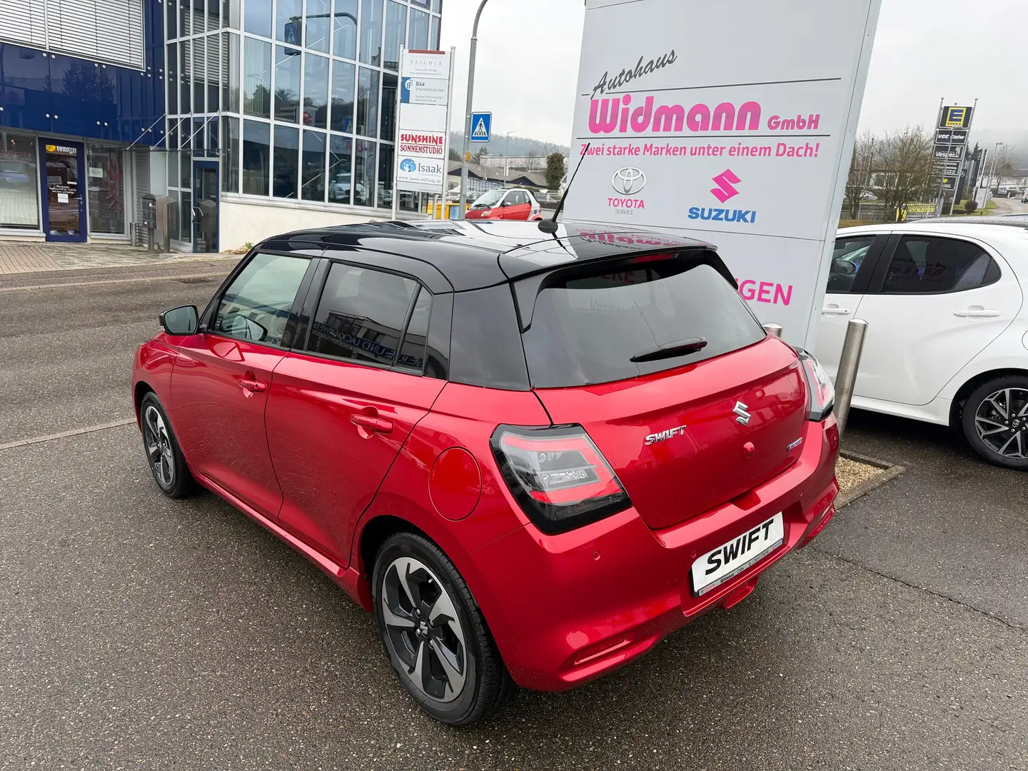 Suzuki Swift 1.2 Hybrid Comfort+ Navi Kamera Sitzheizung Rot - 2