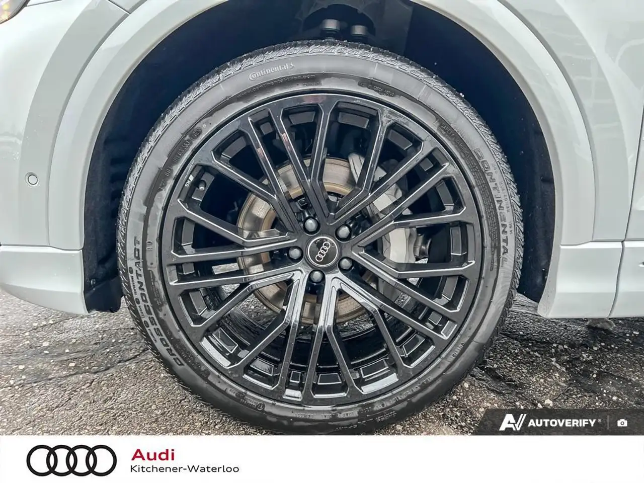 Audi Q8 снимка Audi Q8