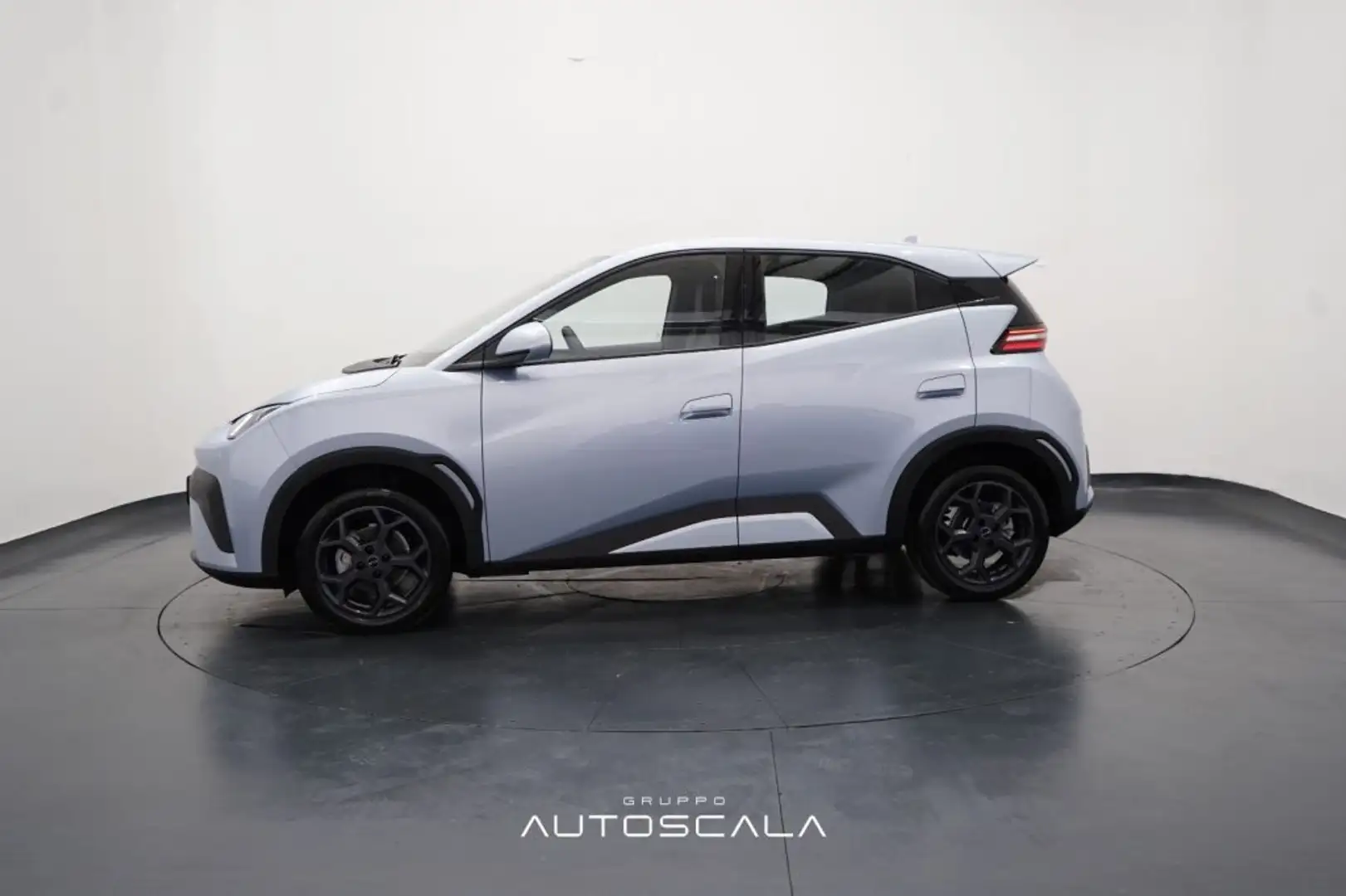 BYD Dolphin Surf 30 kWh Active Blauw - 2