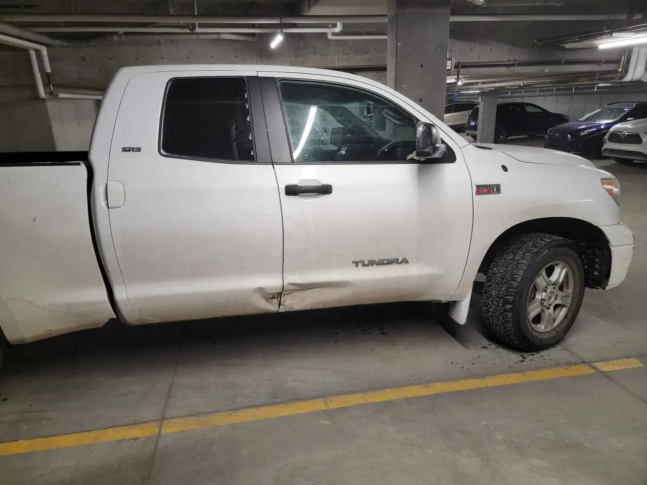Toyota Tundra снимка Toyota Tundra