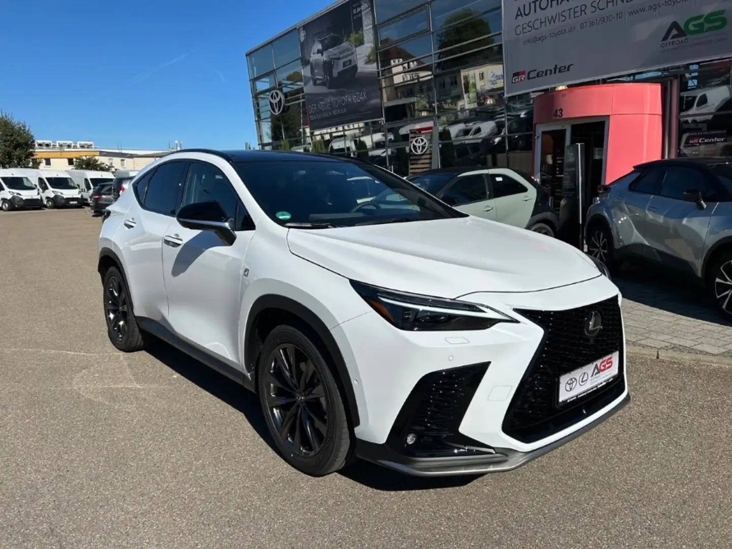 Lexus NX 350h F-Sport 4x4 HUD AD El. Panodach Navi Memory Sitze Weiß - 2