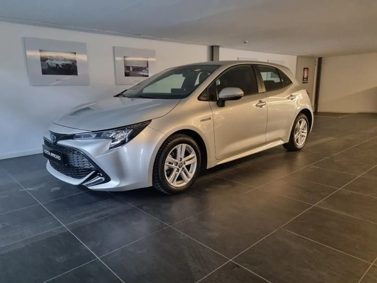 Toyota Corolla 1.8 Hybrid Active Argento - 1