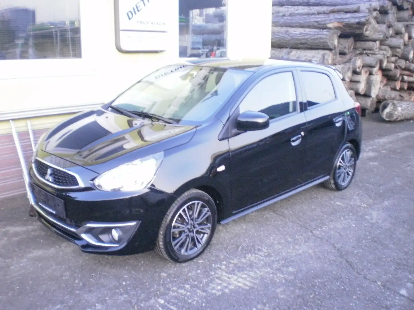 Mitsubishi Space Star Space Star 1,0 MIVEC Inform AS Schwarz - 2