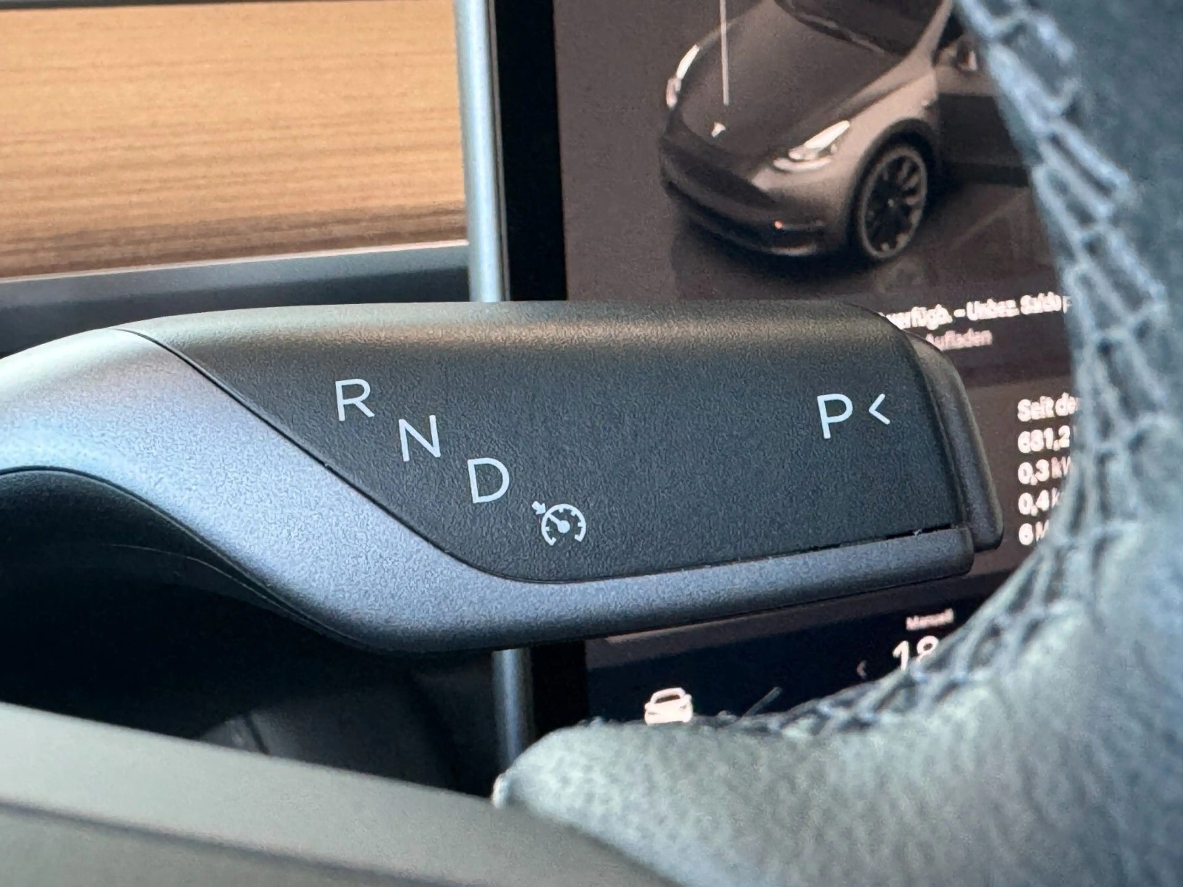 Tesla Model Y AWD Long Range Dual Motor Pano AHK 20" — photo 21