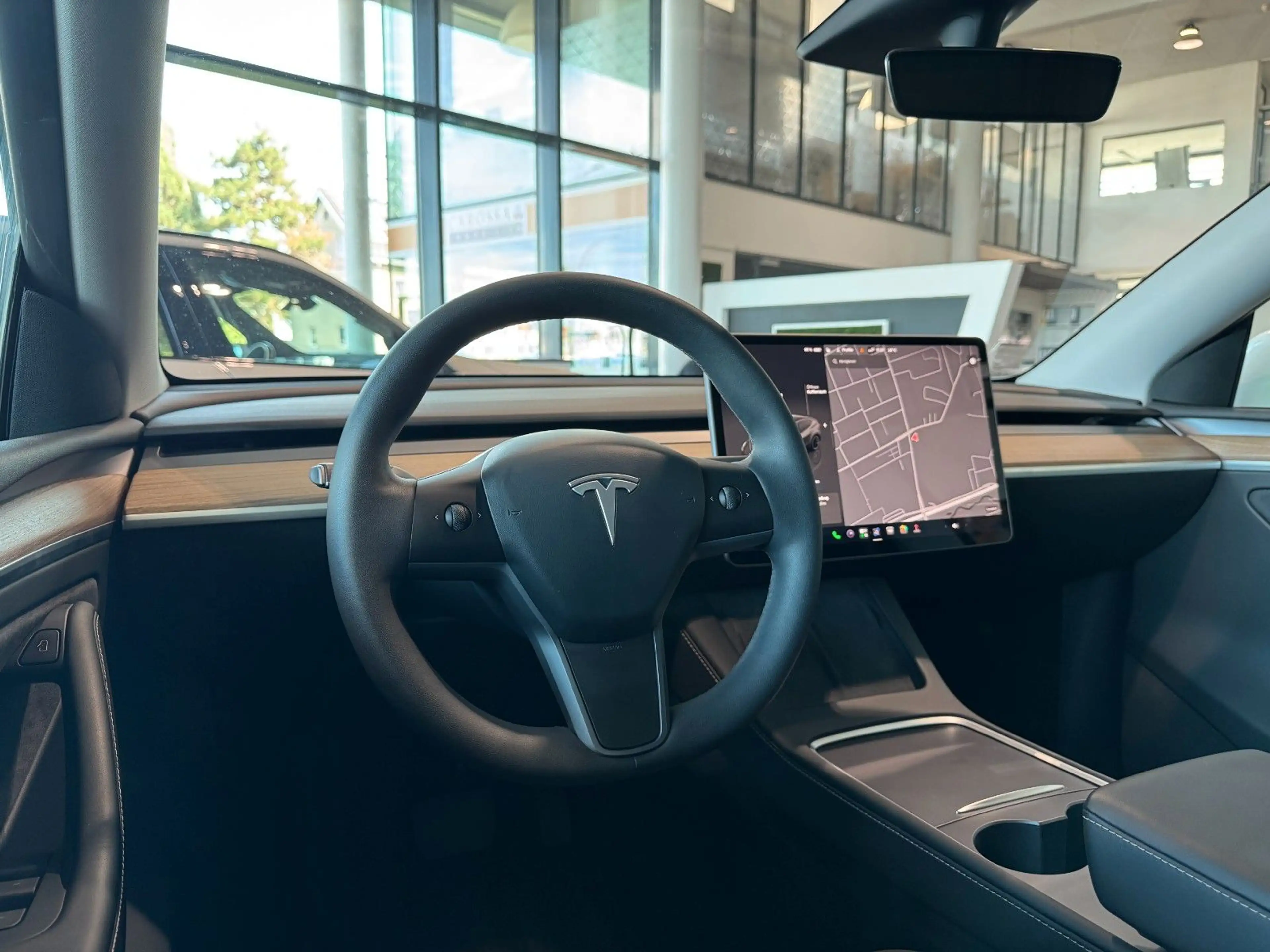 Tesla Model Y AWD Long Range Dual Motor Pano AHK 20" — photo 4