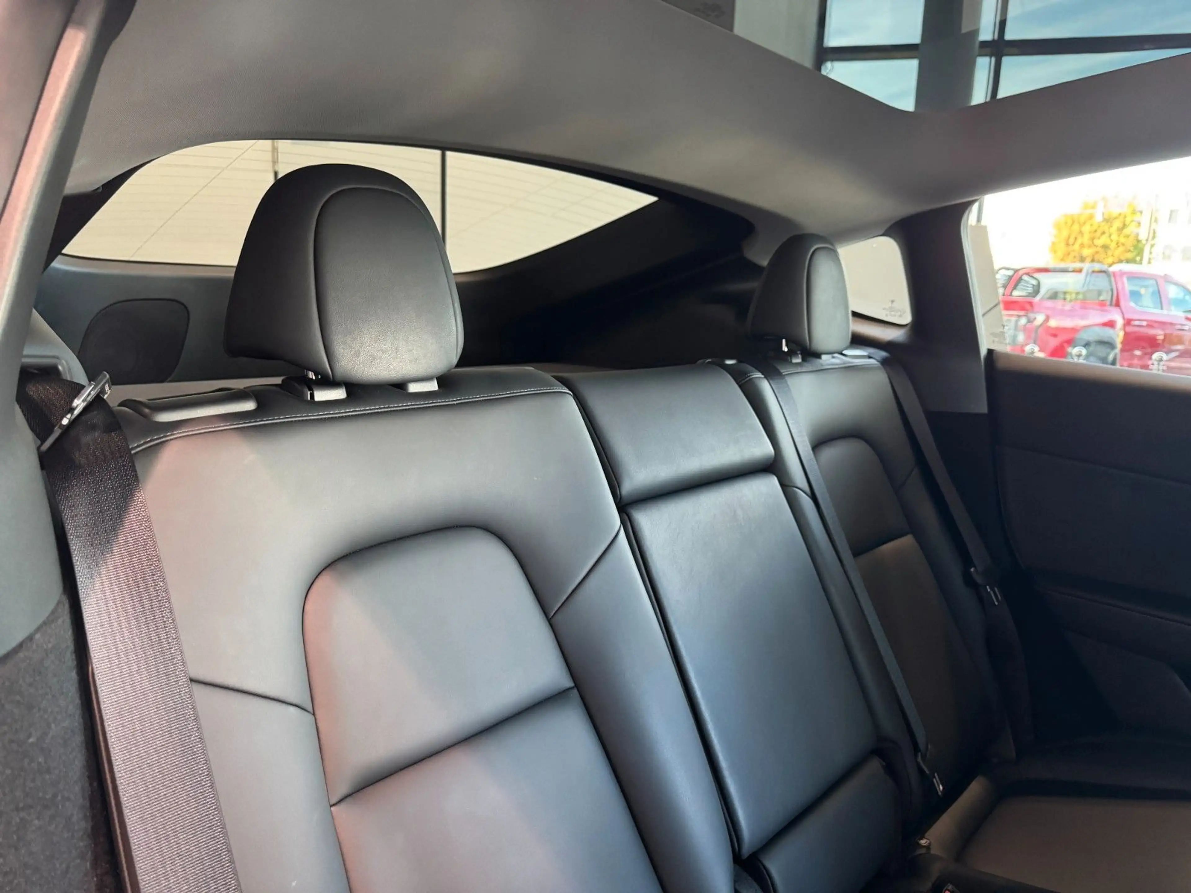 Tesla Model Y AWD Long Range Dual Motor Pano AHK 20" — photo 17