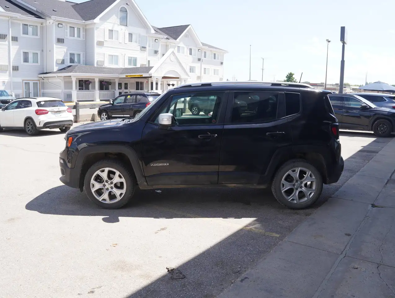 Jeep Renegade снимка Jeep Renegade