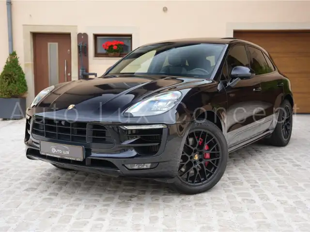 Porsche Macan main image