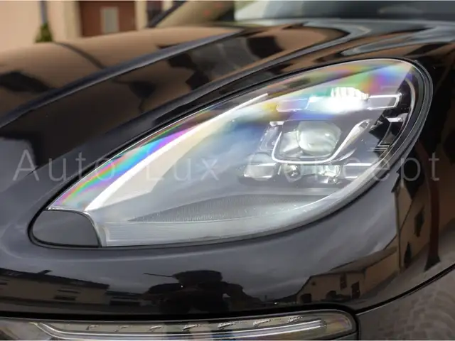 Porsche Macan view 10