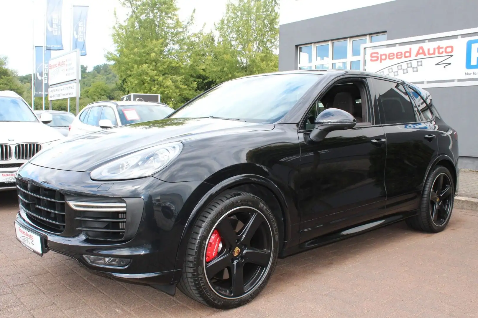 Porsche Cayenne GTS Sport Chrono-DesignPaket/LUFT/21/360 Schwarz - 1