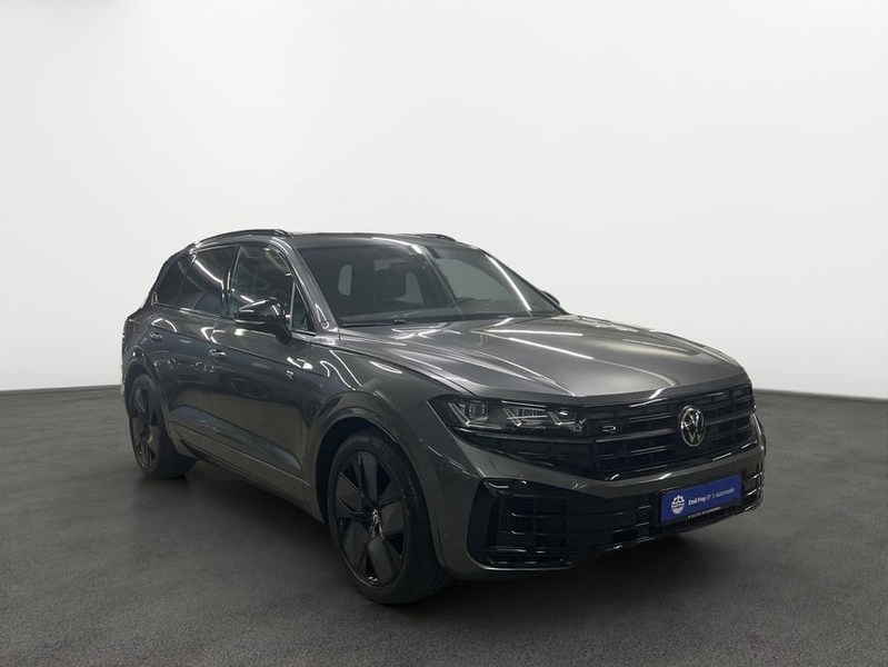 Volkswagen Touareg R 3.0 V6 e-Hybrid HUD — photo 9