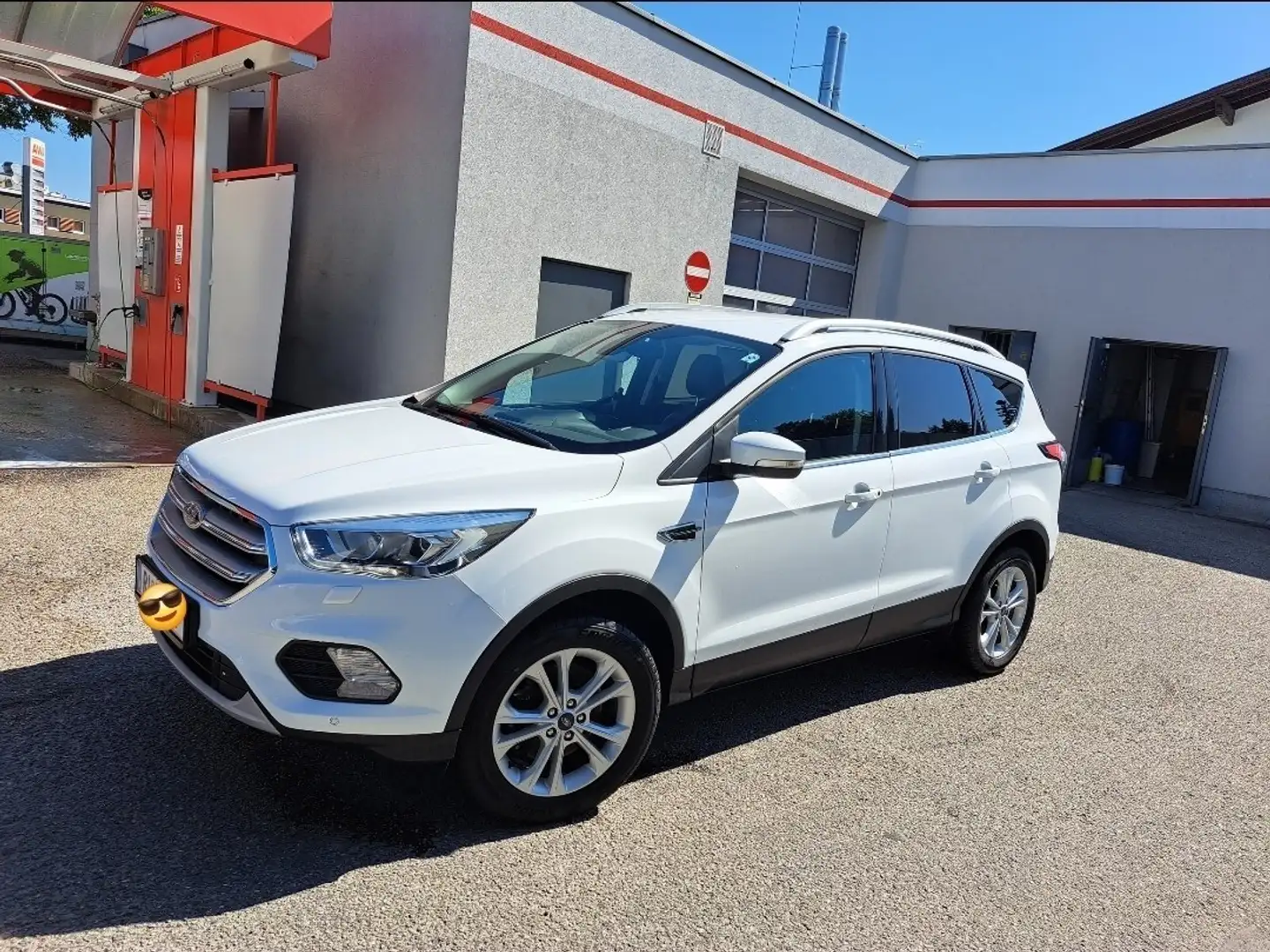 Ford Kuga 1,5 TDCi Titanium Start/Stop Weiß - 1