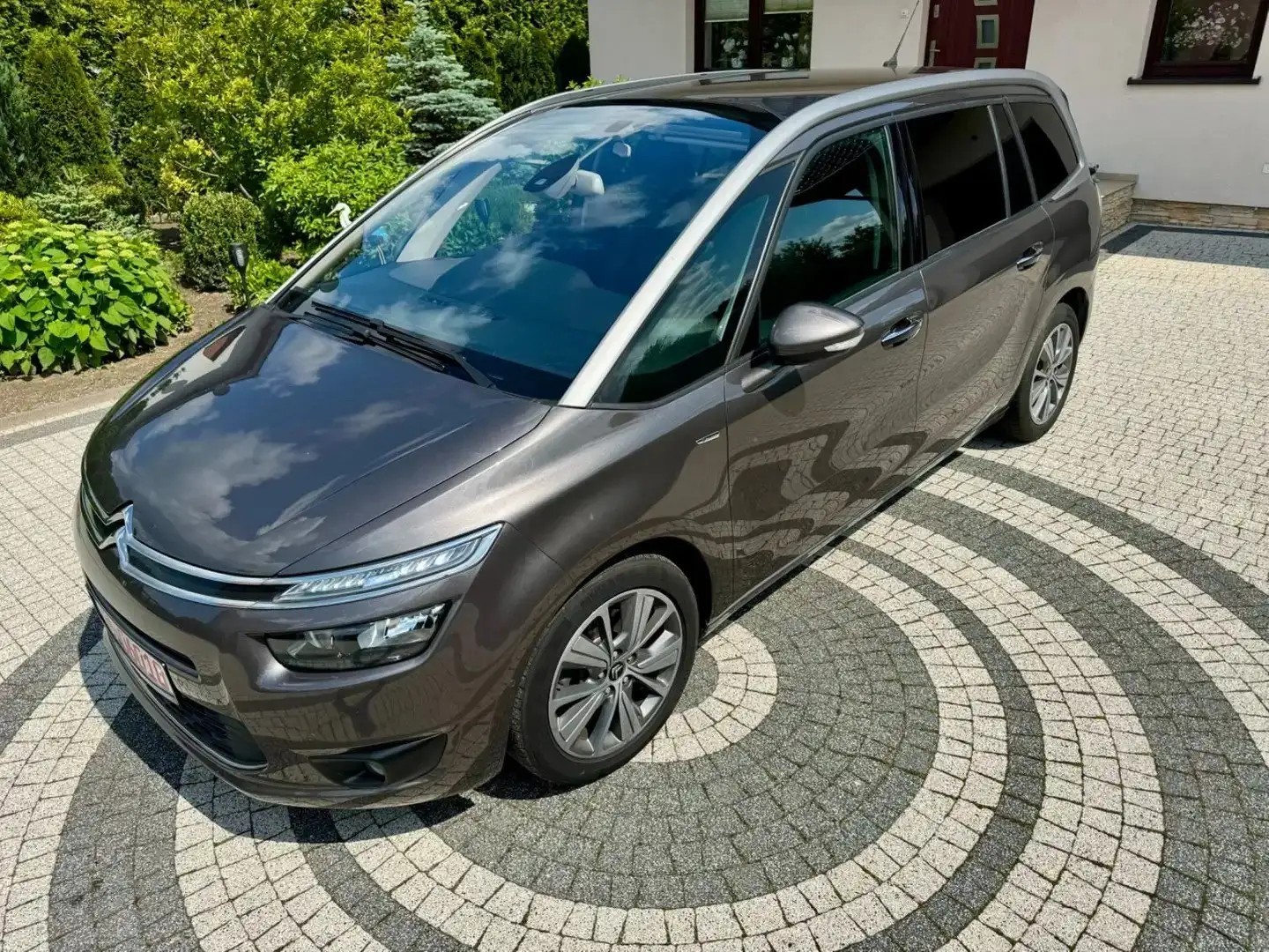 Citroen Grand C4 Picasso C4 Picasso Diesel BlueHDi 150 Exclusive Grau - 2