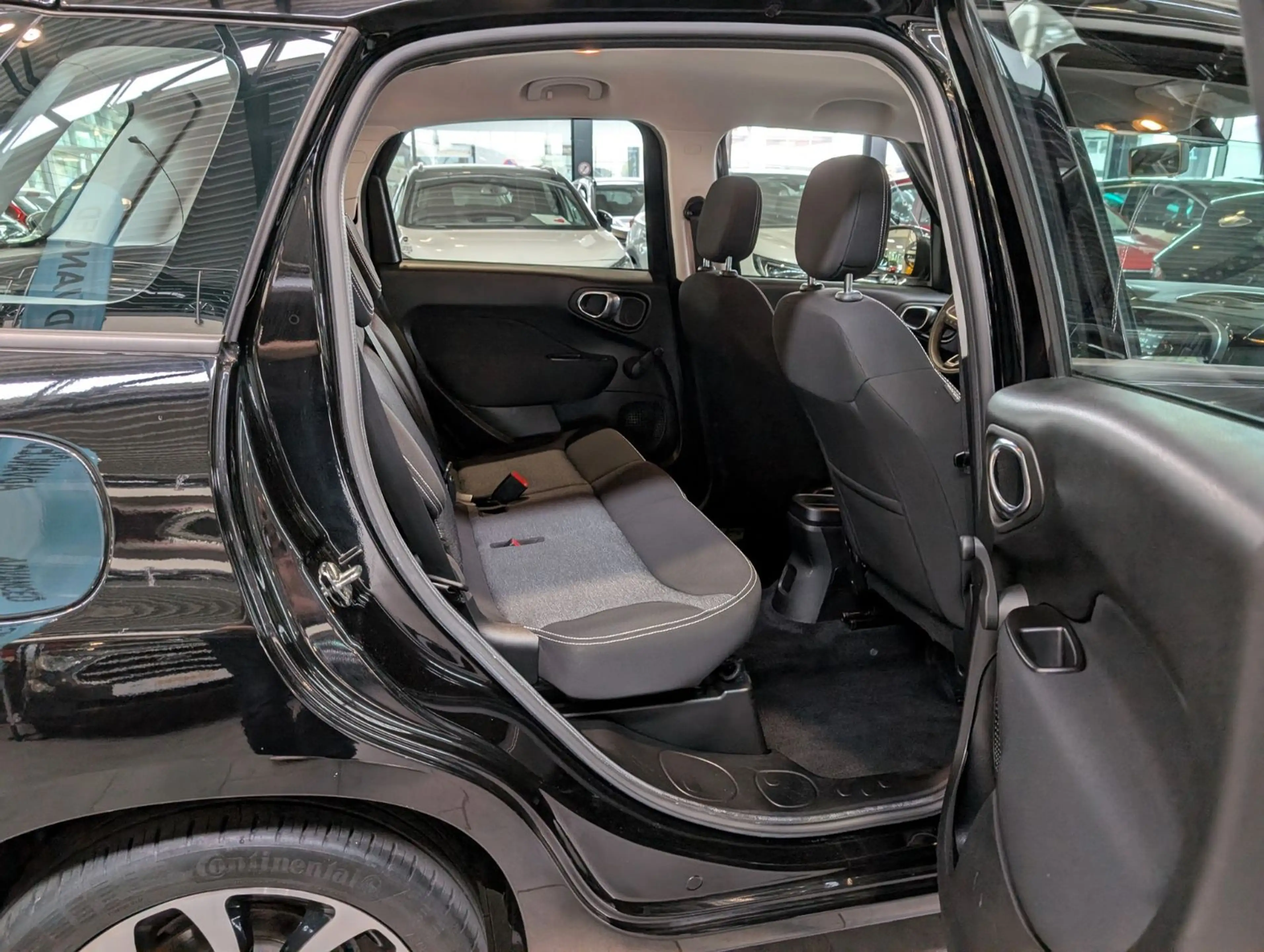 Fiat 500L Urban Pop Star SHZ Klima Tempomat Alufelgen — photo 12