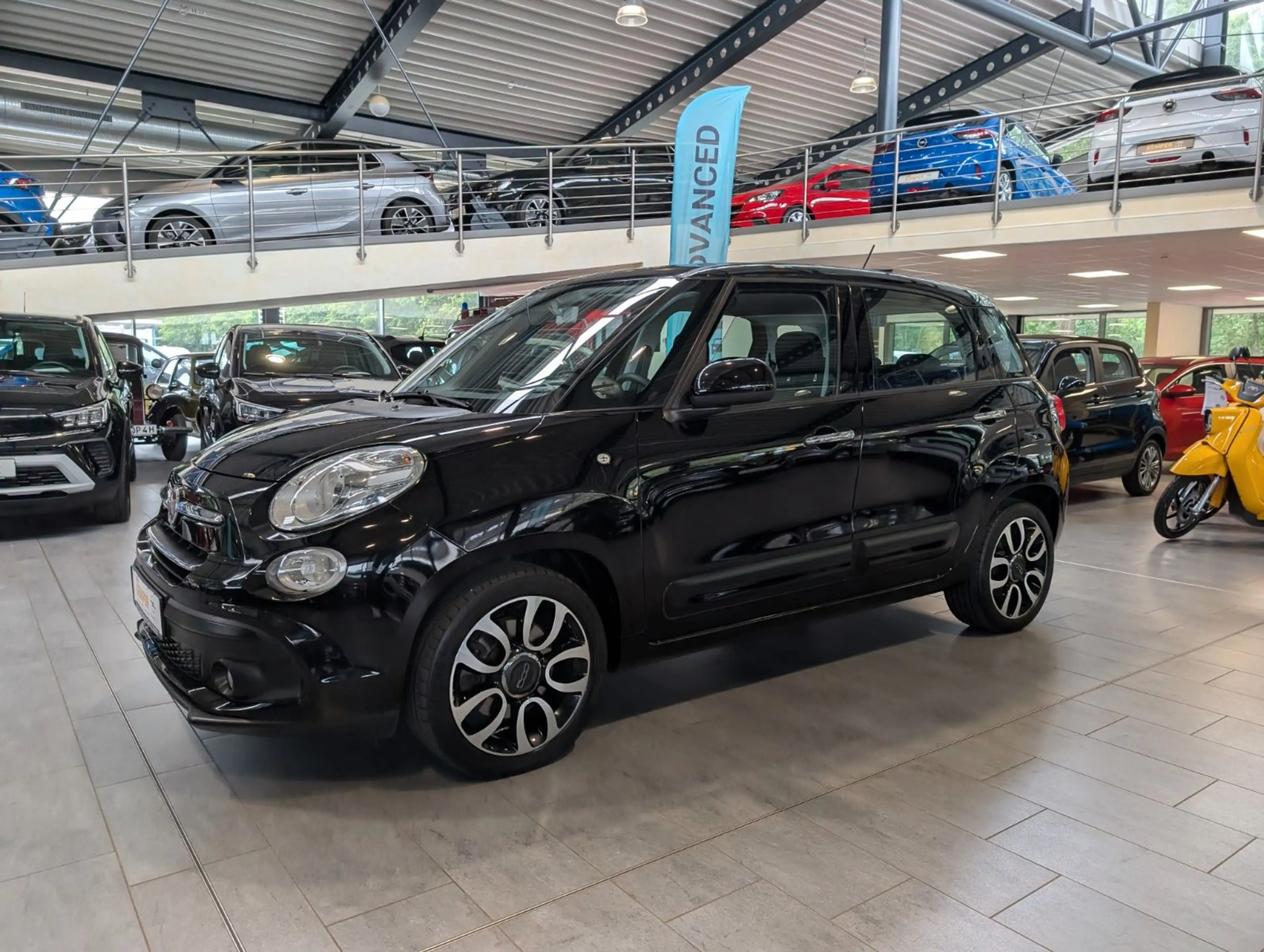 Fiat 500L Urban Pop Star SHZ Klima Tempomat Alufelgen — photo 7