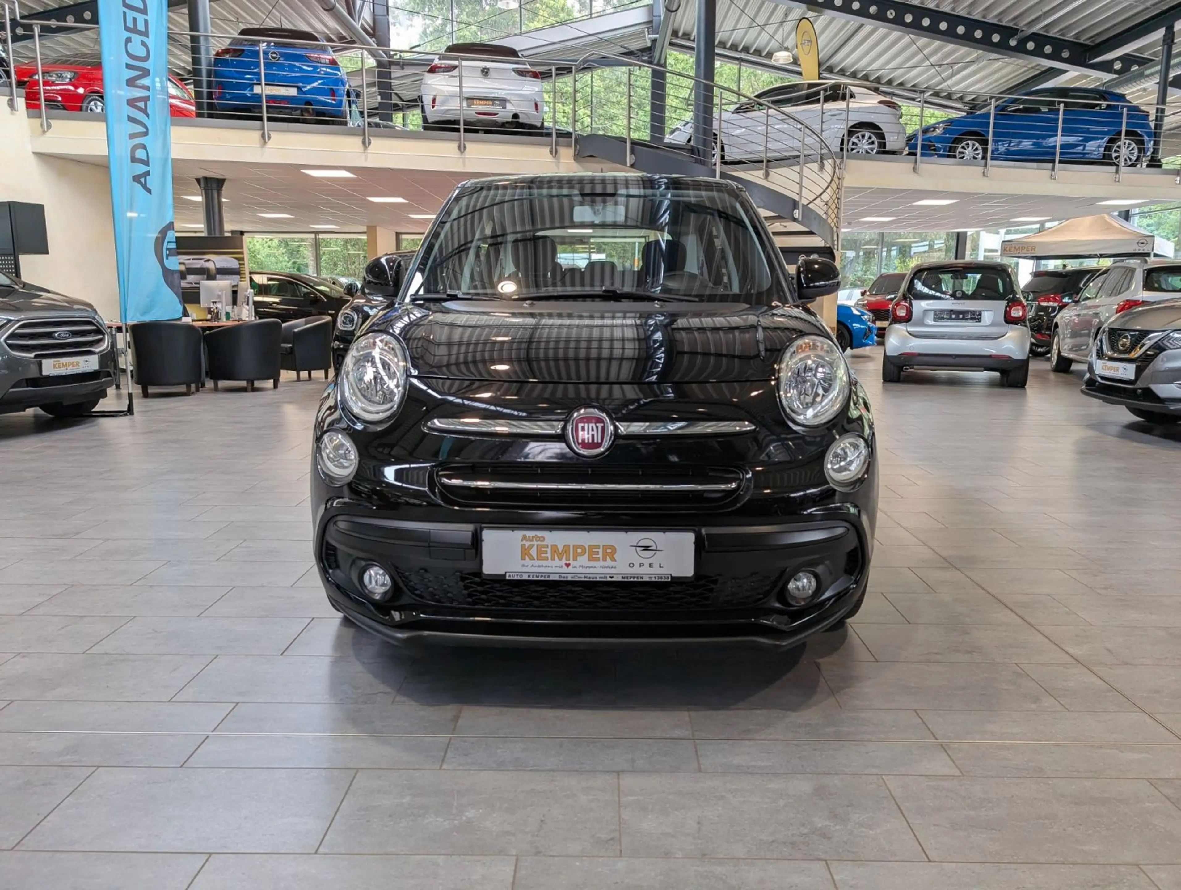 Fiat 500L Urban Pop Star SHZ Klima Tempomat Alufelgen — photo 8