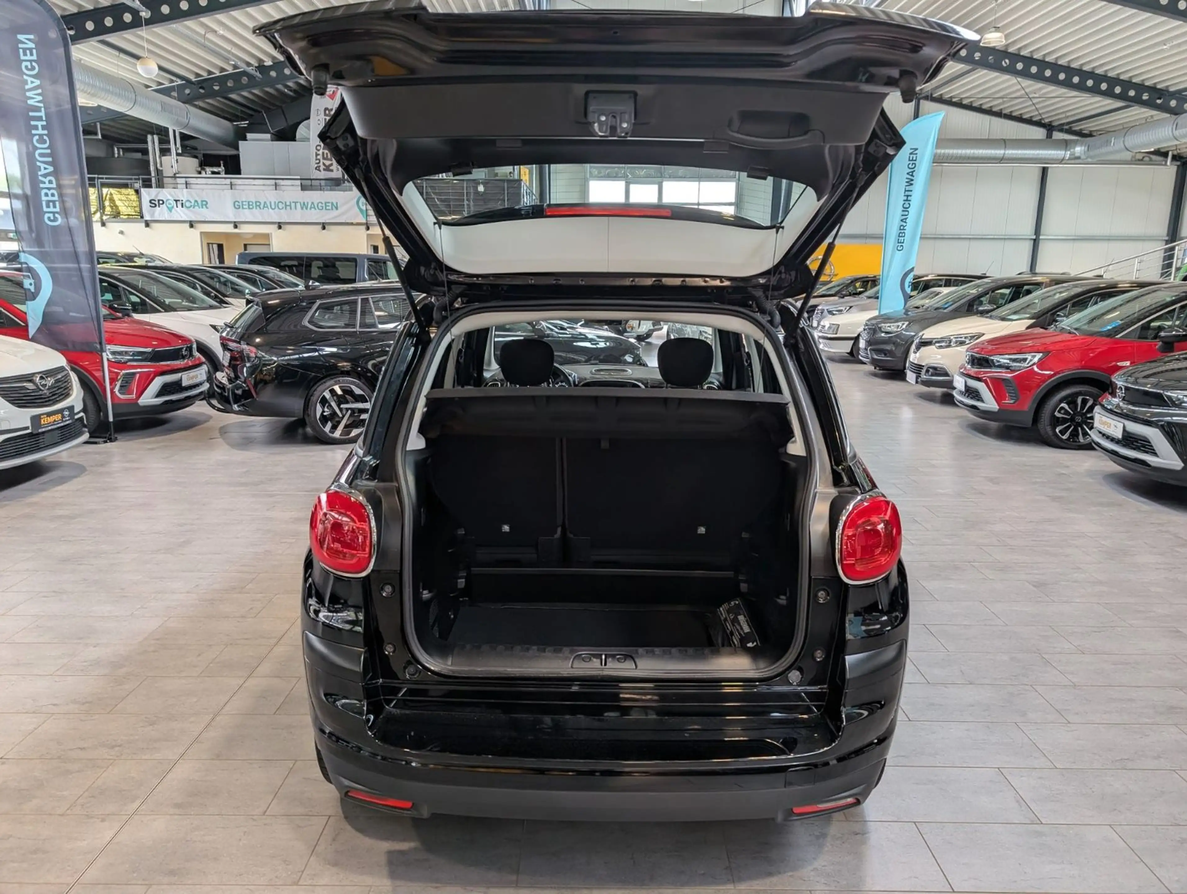 Fiat 500L Urban Pop Star SHZ Klima Tempomat Alufelgen — photo 13