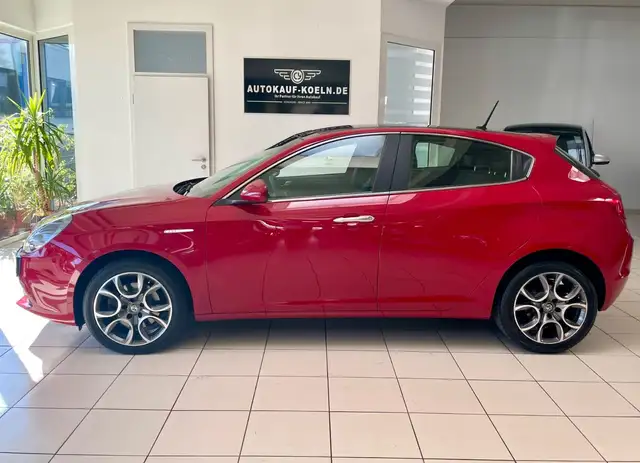 Alfa Romeo Giulietta Super 1,4 Automati/Navi/Leder/Glasdach
